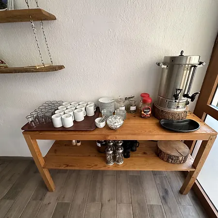 Misafir Evi * פאראליה