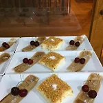 Δωμάτια σε οικογενειακή κατοικία Misafir Evi Faralya