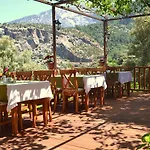 Misafir Evi Δωμάτια σε οικογενειακή κατοικία