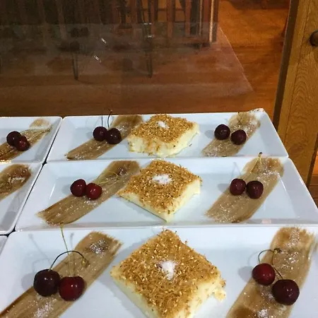 בית אירוח Misafir Evi פאראליה