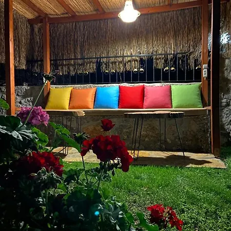 Misafir Evi בית אירוח *