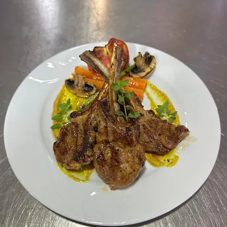 Misafir Evi * فاراليا