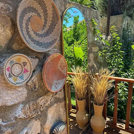 منزل للإقامة Misafir Evi فاراليا