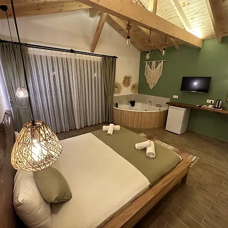 Misafir Evi منزل للإقامة فاراليا